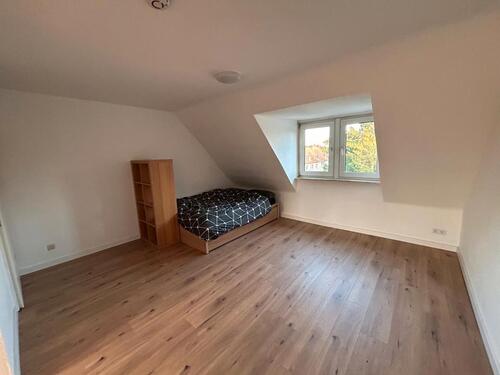 Foto - 1-5 Zimmer Wohnung - 690,00&nbsp;EUR Kaltmiete, ca.&nbsp; 38,00&nbsp;m&sup2;