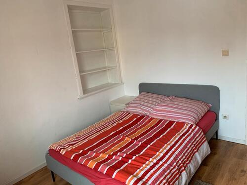 Foto - 3 Zi.-Wohnung 78 qm, möbliert zu vermieten