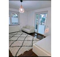 WG Zimmer dreier WG - 600,00&nbsp;EUR Kaltmiete, ca.&nbsp; 22,00&nbsp;m&sup2; in Esslingen am Neckar (PLZ: 73734) Pliensauvorstadt