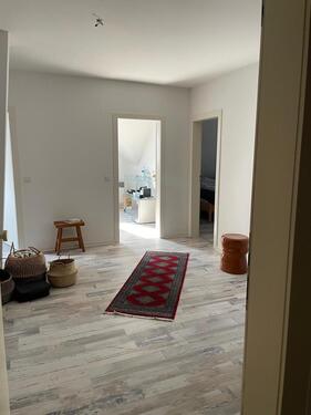 Foto - Helle und Zentrale Maisonette Dachgeschosswohnung 3ZKB