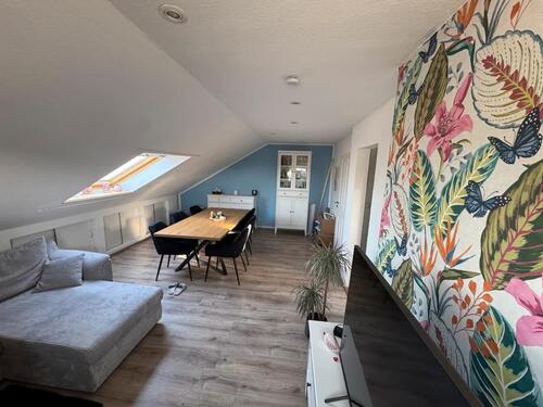 Foto - Sofort frei! Dachgeschosswohnung 2,5 Zimmer Wohnung Voerde