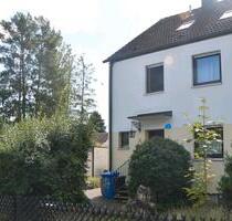 Praktisches Reiheneckhaus, 340 qm, - Erlangen Alterlangen