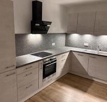 Anfragen stop!! 3-Zimmer-Wohnung mit Einbauküche im 1. OG - Troisdorf Altenrath