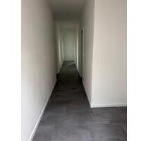 Sonnige 4ZKB mit Balkon - 1.070,00&nbsp;EUR Kaltmiete, ca.&nbsp; 119,00&nbsp;m&sup2; in Eisenach (PLZ: 99817)