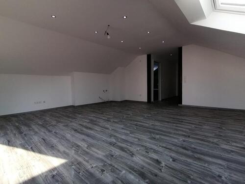 Foto - 3 Zimmer Dachgeschosswohnung - 1.150,00 EUR Kaltmiete,
