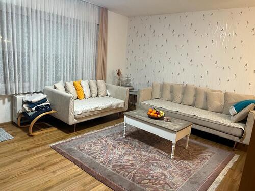 Foto - Nachmieter für: 3,5 Zim Wohnung Garten Einbauküche Garage