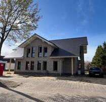 Hochwertige Neubau Doppelhaushälfte in bevorzugter Wohnlage - Weyhe