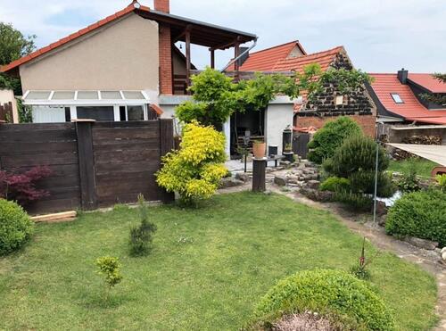 Foto - Haus zur Miete 5 Zimmer 130qm - 850,00 EUR Kaltmiete,