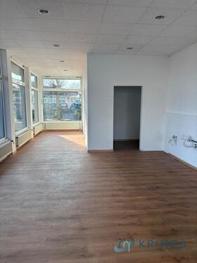 Foto - helle, repräsentative Gewerbefläche mit toller Schaufensterfront
