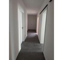 Sonnige 4ZKB mit Balkon - 930,00&nbsp;EUR Kaltmiete, ca.&nbsp; 100,00&nbsp;m&sup2; in Eisenach (PLZ: 99817)