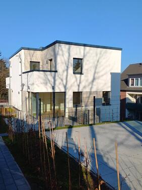 Foto - Moderne DHH mit 5 Zimmer - 2.172,00&nbsp;EUR Kaltmiete, ca.&nbsp; 170,00&nbsp;m&sup2;