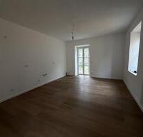 Neuwertige 4-Zimmer Wohnung im Herzen von Burgau
