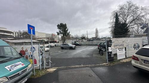 Foto - Autohandel Platz zu vermieten: Über 50 Plätze in Frankfurt