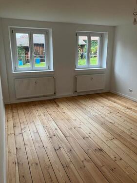 Foto - 4-Zimmer-Hochparterre-Wohnung - kernsaniert in 2023