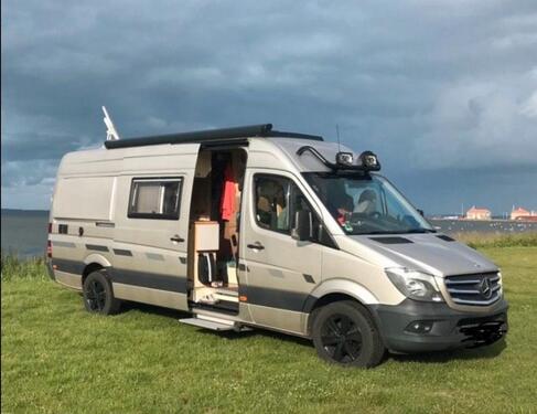 Foto - Biete Wohnmobil-wagen Stellplatz in einer Halle in Klipphausen