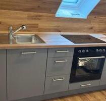 Lichtdurchflutete 2-Raum Wohnung DG +Küche +Garten +Ruhig - Weißenfels