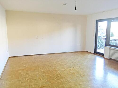Foto - Geräumige Wohnung mit Balkon und Garage