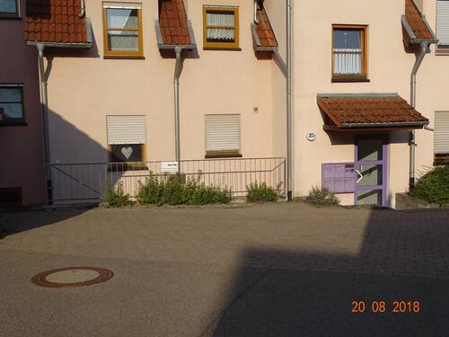 Foto - frisch renoviere 3 Zimmer Wohnung EG mit Terrasse