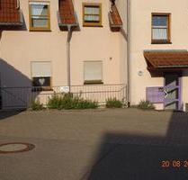 frisch renoviere 3 Zimmer Wohnung EG mit Terrasse - Essingen