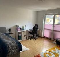 Helle und möblierte 1-Zimmer-Wohnung nahe U-Bahn Jakobinenstraße - Fürth Südstadt