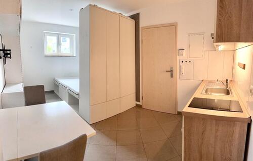 Foto - 1-Zimmer Wohnung mit Badezimmer und Stellplatz