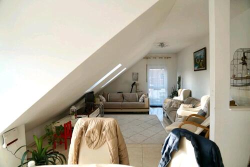 Foto - 4 Zimmer Dachgeschoßwohnung zur Miete in Mühlheim am Main