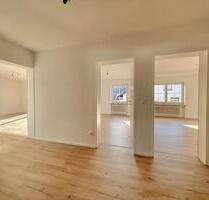 Helle, renovierte 4-Zi-Whg. mit Balkon - Büchlberg