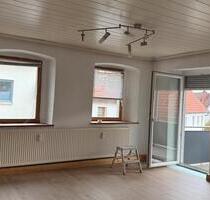renovierte 4-Zimmer-Wohnung mit Terrasse & Garage in Münsingen