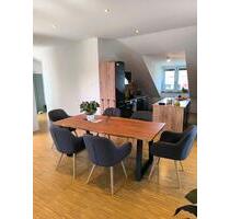 Wunderschöne Luxus Wohnung - 1.440,00&nbsp;EUR Kaltmiete, ca.&nbsp; 105,00&nbsp;m&sup2; in Inchenhofen (PLZ: 86570)