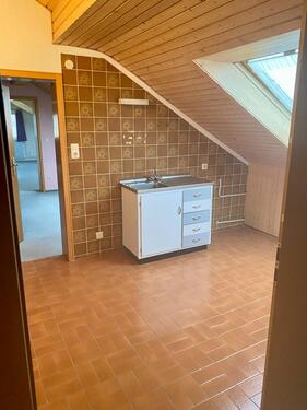 Foto - Helle 3-Zimmer-Dachgeschosswohnung mit großer Dachgaube