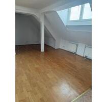 60 qm Dachgeschosswohnung - 720,00&nbsp;EUR Kaltmiete, ca.&nbsp; 60,00&nbsp;m&sup2; in Bad Vilbel (PLZ: 61118)