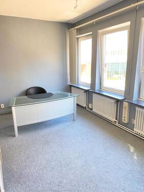 Foto - 1 Büro Raum zu vermieten - 700,00&nbsp;EUR Kaltmiete, ca.&nbsp; 16,38&nbsp;m&sup2;