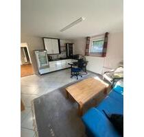 Möblierte 2-Zimmer-Einliegerwohnung – 450 € warm – Nähe Bahnhof - Iphofen