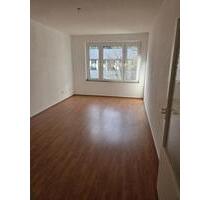 Schöne 1.5 Zi.-Wohnung mit separatem Küchenbereich mit Theke, modernem Duschbad und Balkon - Düsseldorf Stadtbezirk 3