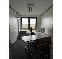 Büroraum zur Vermietung - 400,00&nbsp;EUR Kaltmiete, ca.&nbsp; 13,00&nbsp;m&sup2; in Lampertheim (PLZ: 68623)