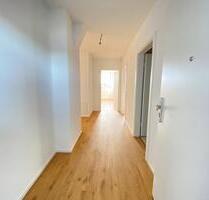 Neubau: 3,5-Zimmer Wohnung mit Loggia und Weitblick - Balingen