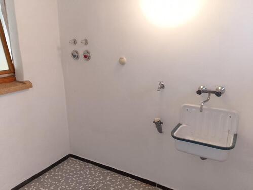 Foto - 2 Zi. Whg. renov., 60 m2, sep. Eingang, EBK, Nichtraucherwhg.