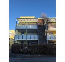 Schöne 3-Zimmer Wohnung, Balkon,Tiefgarage, Nähe Bausparkasse - Schwäbisch Hall