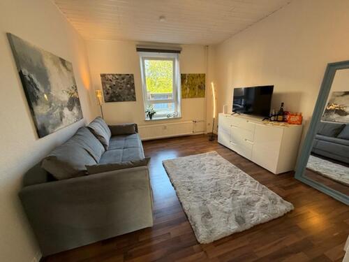 Foto - 1 Zi Ferienwhg neben der Uni zu Kiel, 5 Min zur Ostsee und der Uniklinik, gemütl möbiiert Gr Küche inc Parplatz