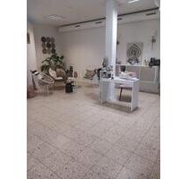 Attraktive Gewerbefläche in zentraler ideal für Laden, Büro - Freiburg im Breisgau