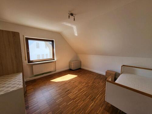 Foto - 2 Zimmer in WG zu vermieten - 380,00 EUR Kaltmiete, ca.  120,00 m²