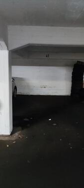 Foto - Tiefgaragen Stellplatz Hamburg Eidelstedt EimsbüttelParkplatz