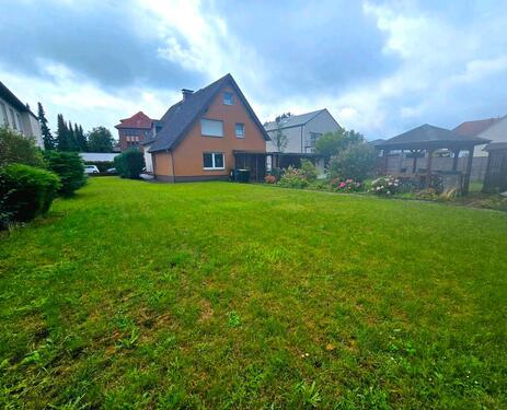 Foto - Erdgeschosswohnung mit großem Garten