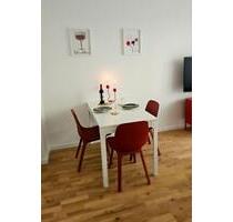 Provisionsfrei: Neu renoviertes, komfortables Apartment mit Balkon in unmittelbarer Nähe zur Messe - Frankfurt am Main Europaviertel