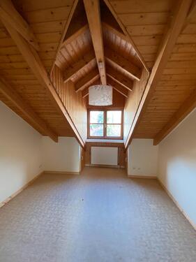 Foto - Dachgeschoßwohnung in Halle zur Miete