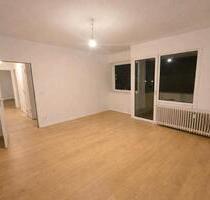 2 Zimmer mit 2 Balkonen und Garage in Steglitz sofort bezeugsfrei - Berlin Tempelhof-Schöneberg