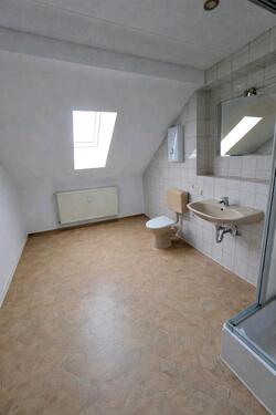 Foto - 2 Zimmer Dachgeschoßwohnung zur Miete in Schiffweiler