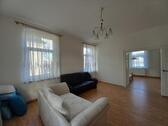 Foto - Zentral gelegene 4-Zimmer Wohnung mit kleinem Balkon im 1. OG