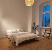 Bezugsfreie + renovierte Wohnung in Berlin-Schöneberg