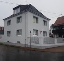 Familienhaus mit Praxisfläche - 295.000,00&nbsp;EUR Kaufpreis, ca.&nbsp; 160,00&nbsp;m&sup2; in Gau-Odernheim (PLZ: 55239)